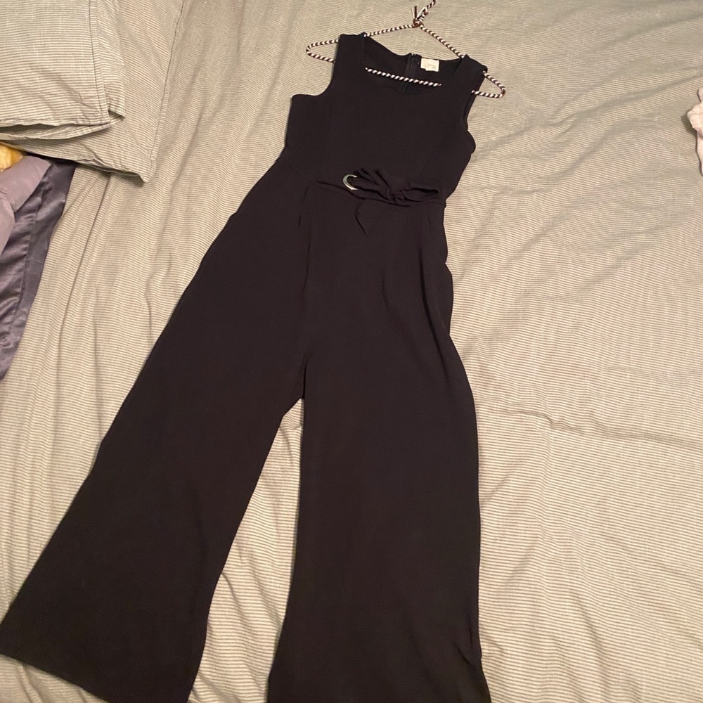 Black jumpsuit with tie and POCKETS